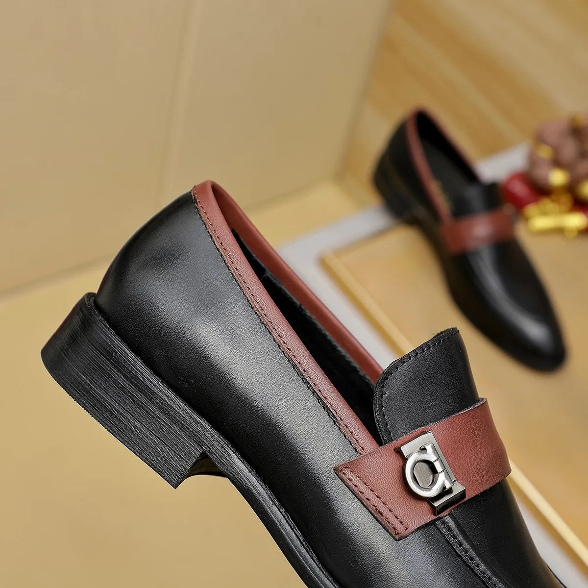 Men's shoes 💰460 Ferragamo [Ferragamo] top imported suit men's shoes 💯Original copy of the official website, product materials: selected imported embossed calfskin + luxury hardware buckle accessories ~ imported water-dyed cow 🐂 leather lining. Strong three-dimensional visual effect, original combination outsole, multiple colors available😘 Size: 39-44 (38.45.46. Customized)